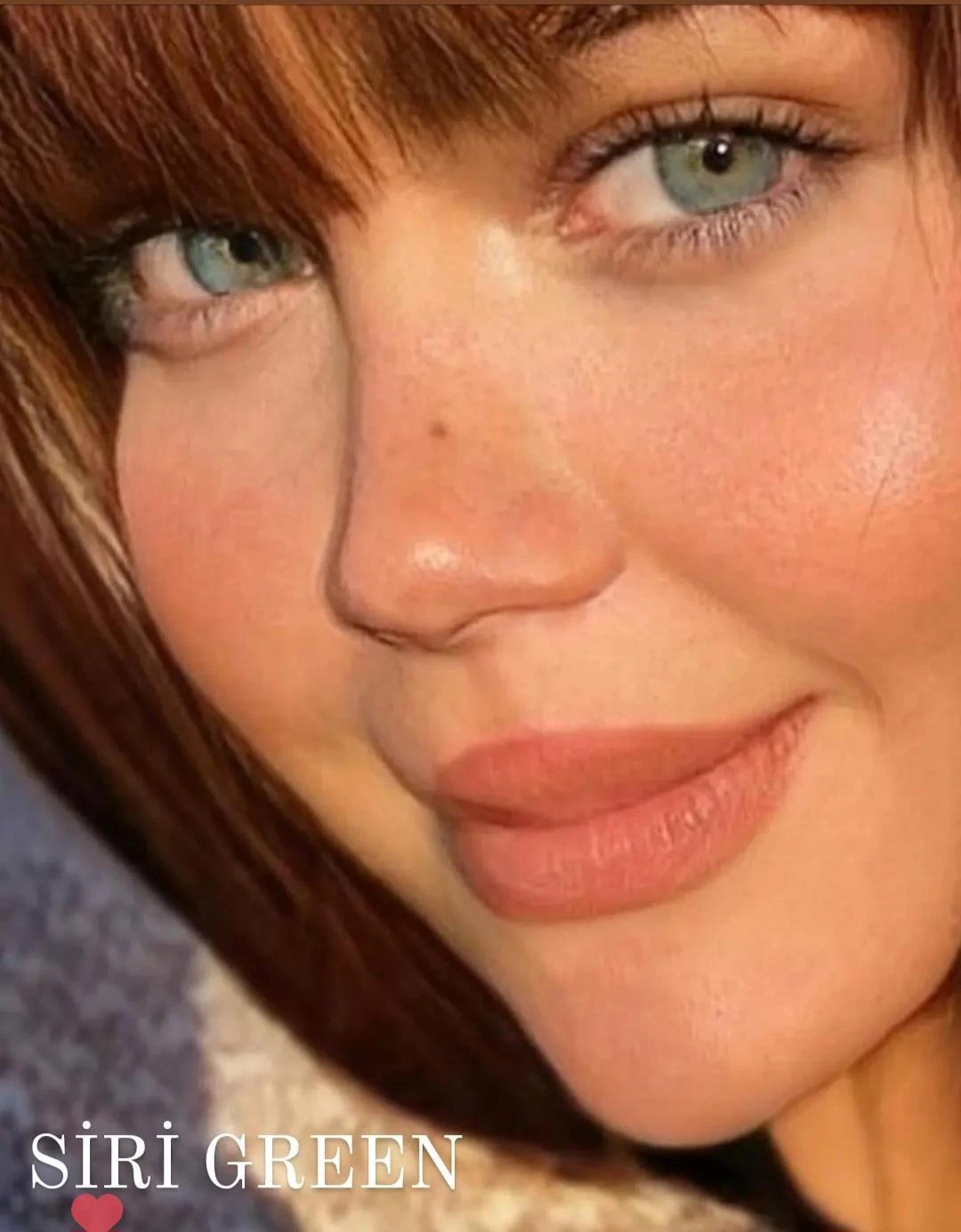 Siri green